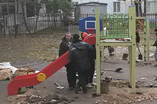 Что нам стоит двор построить
