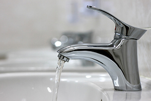 Горячая вода в кранах может стать холоднее на 10 градусов