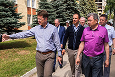 Анатолий Артамонов посетил стройплощадку