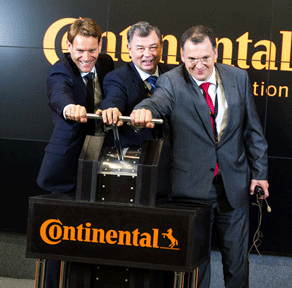 Торжественная церемония открытия нового шинного завода немецкого концерна Continental